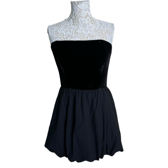 NWT Reformation Anthropologie St. Louis Strapless Velvet Mini Dress Black Bubble - Picture 3 of 6